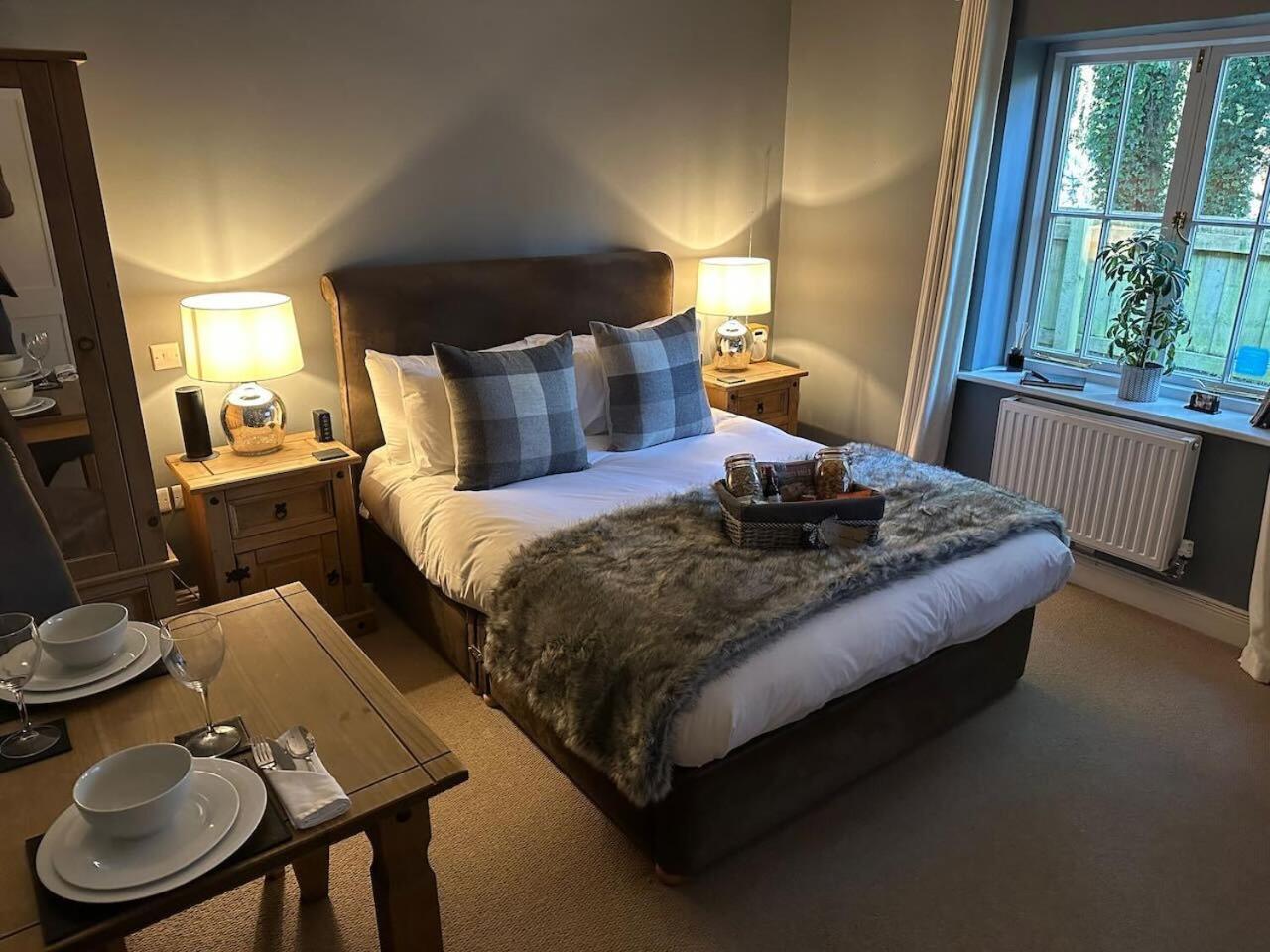 Stonehenge Cottages Salisbury Kamer foto